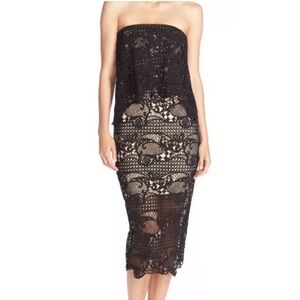Elliatt Black Strapless Lace Heavenly Creatures Midi Dress by Revolve Size S